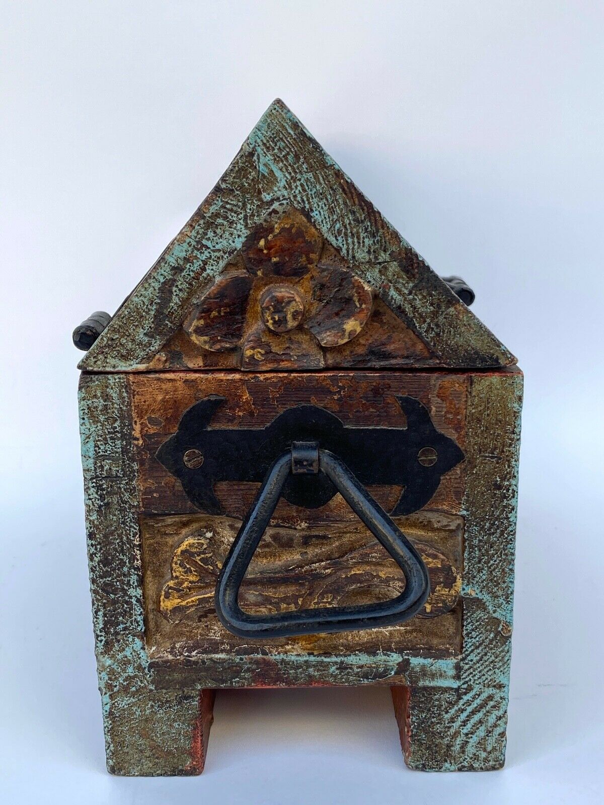 Neoghotic box carved wood inspiration renaissance xx eme polychrome