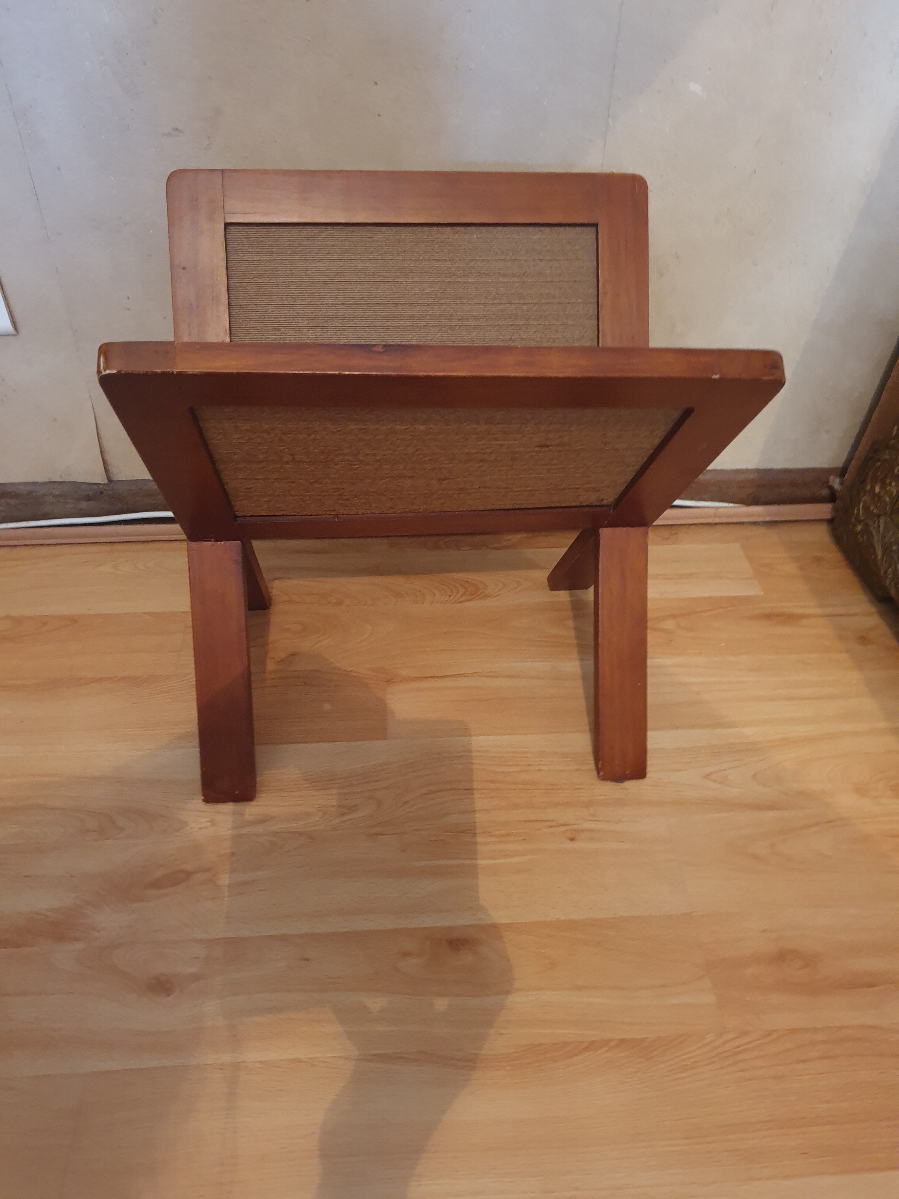 Magazine holder of the 70s