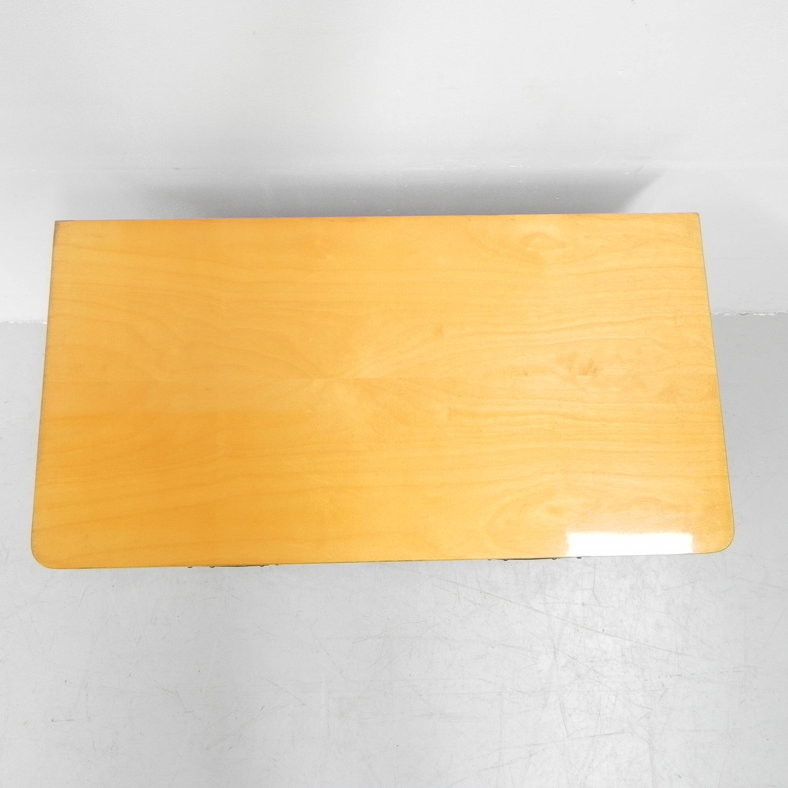 Vintage chest of drawers with 3 drawers