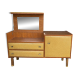 Vintage buffet/commode from the 50s-60s – Wood and mustard faux leather fronts.