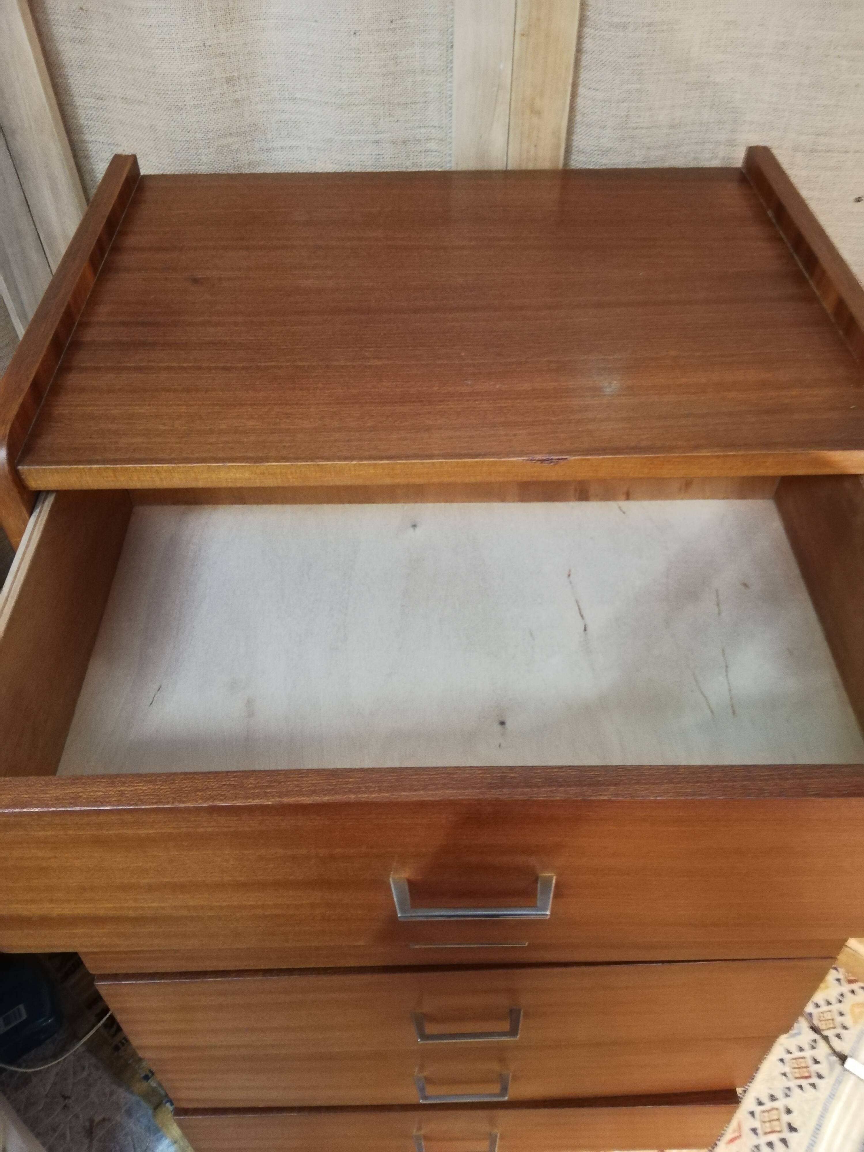 Commode chiffonnier