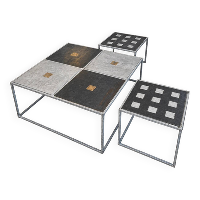 Ensemble de trois tables d'appoint / tables basses industrielles / brutalistes / années 1990