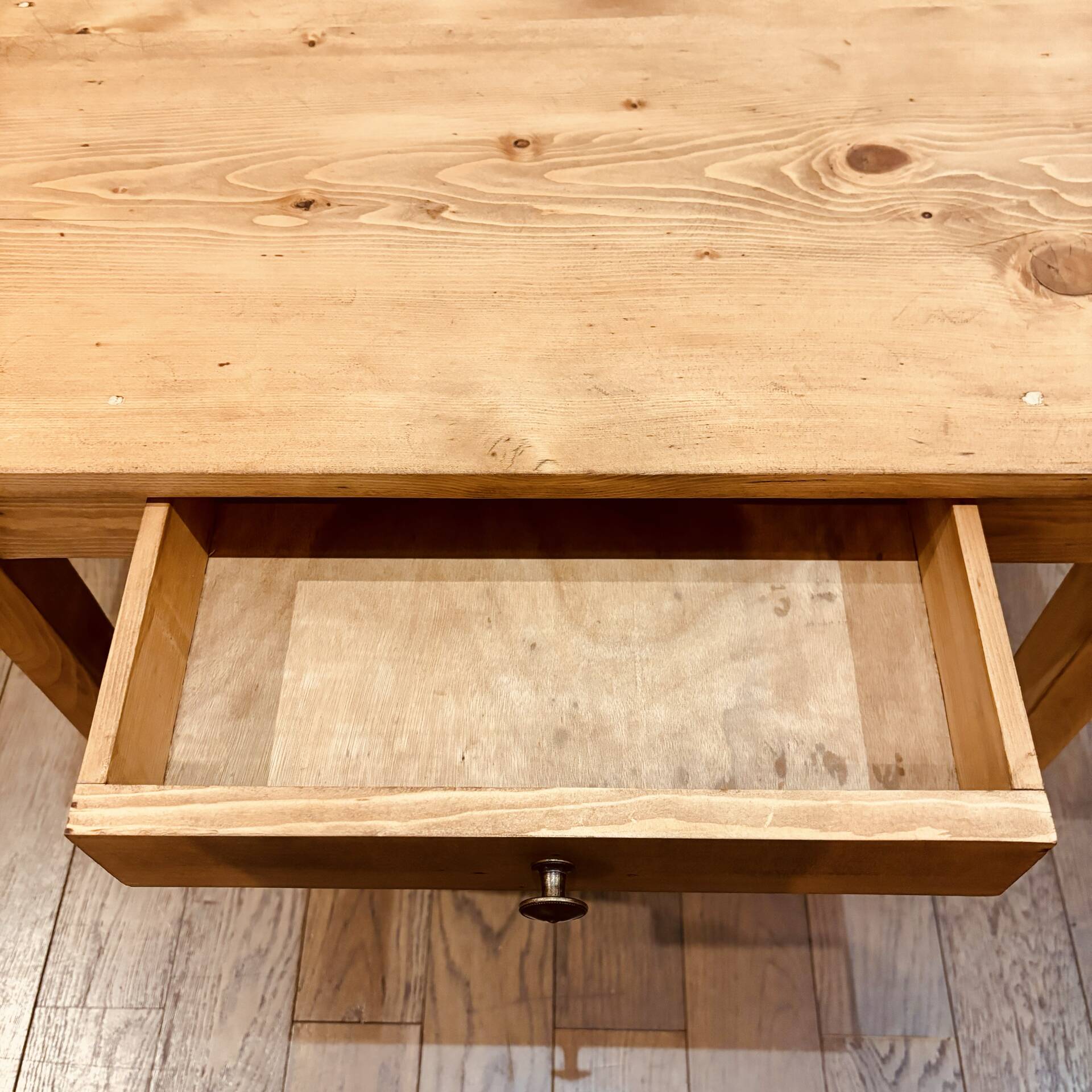 Ancienne Table de cuisine