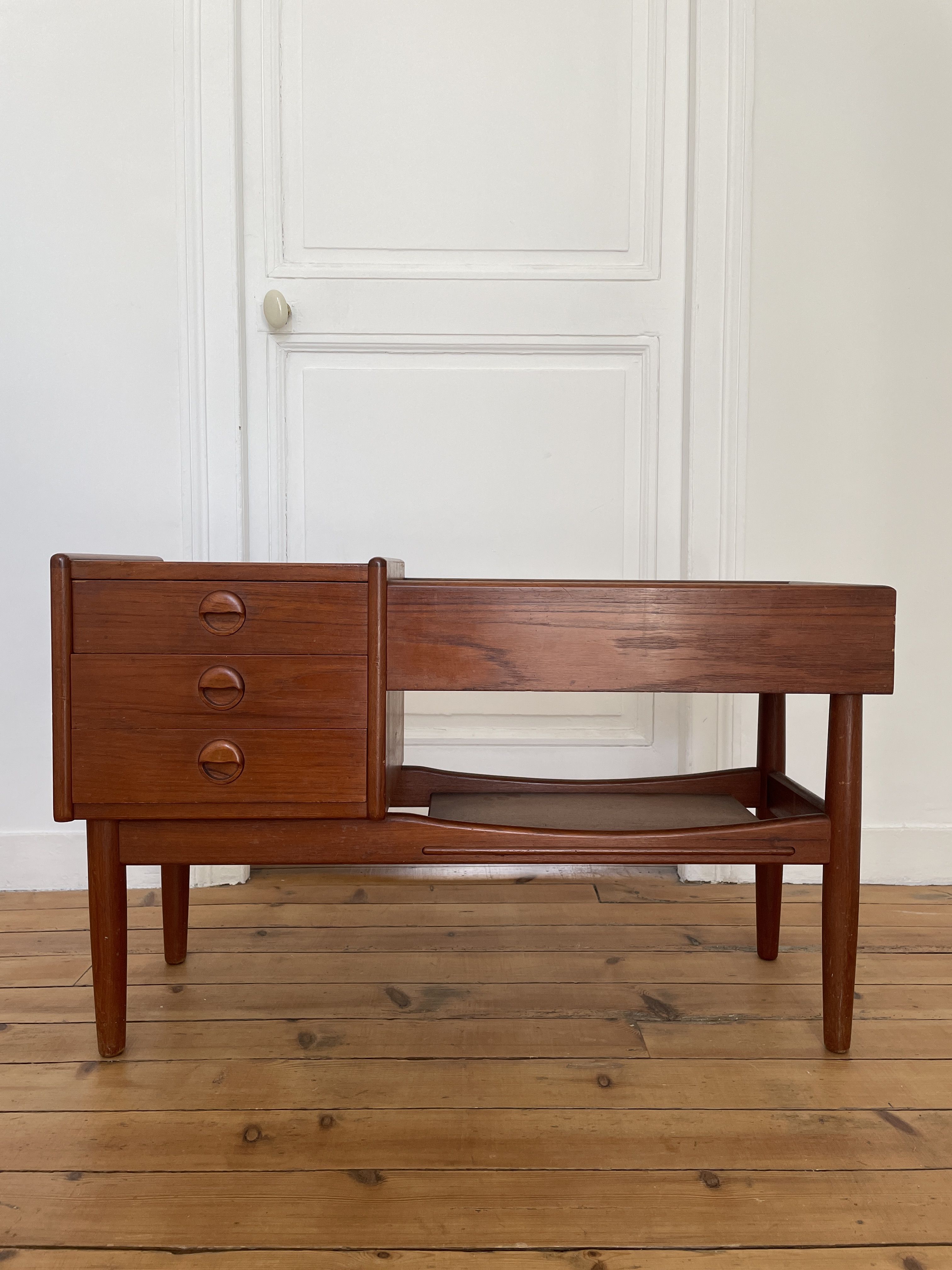 Rosewood planter by Arne Wahl Iversen for Vinde Mobelfabrik, Denmark, 1960s