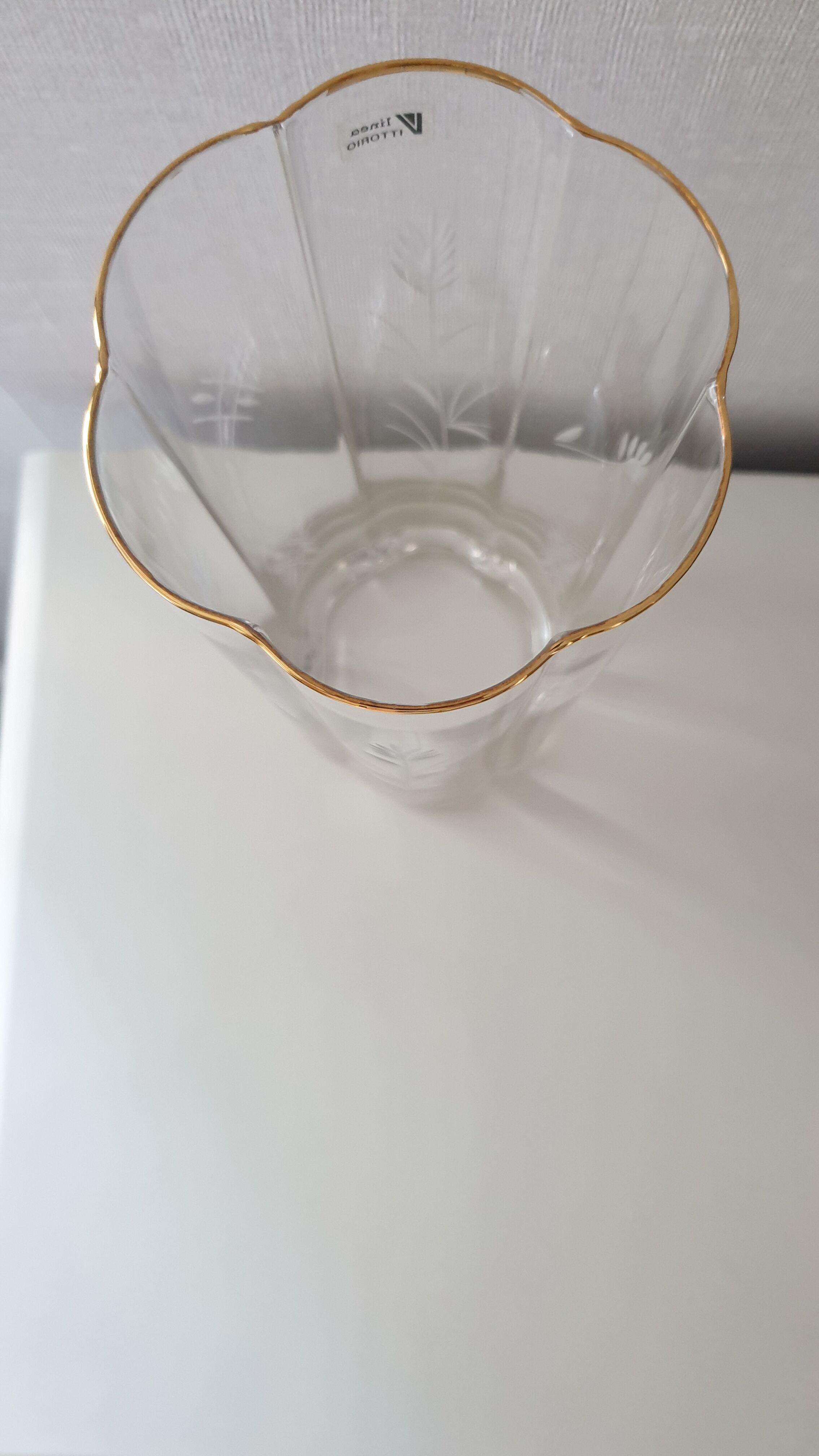 Vintage Vittorio crystal vase
