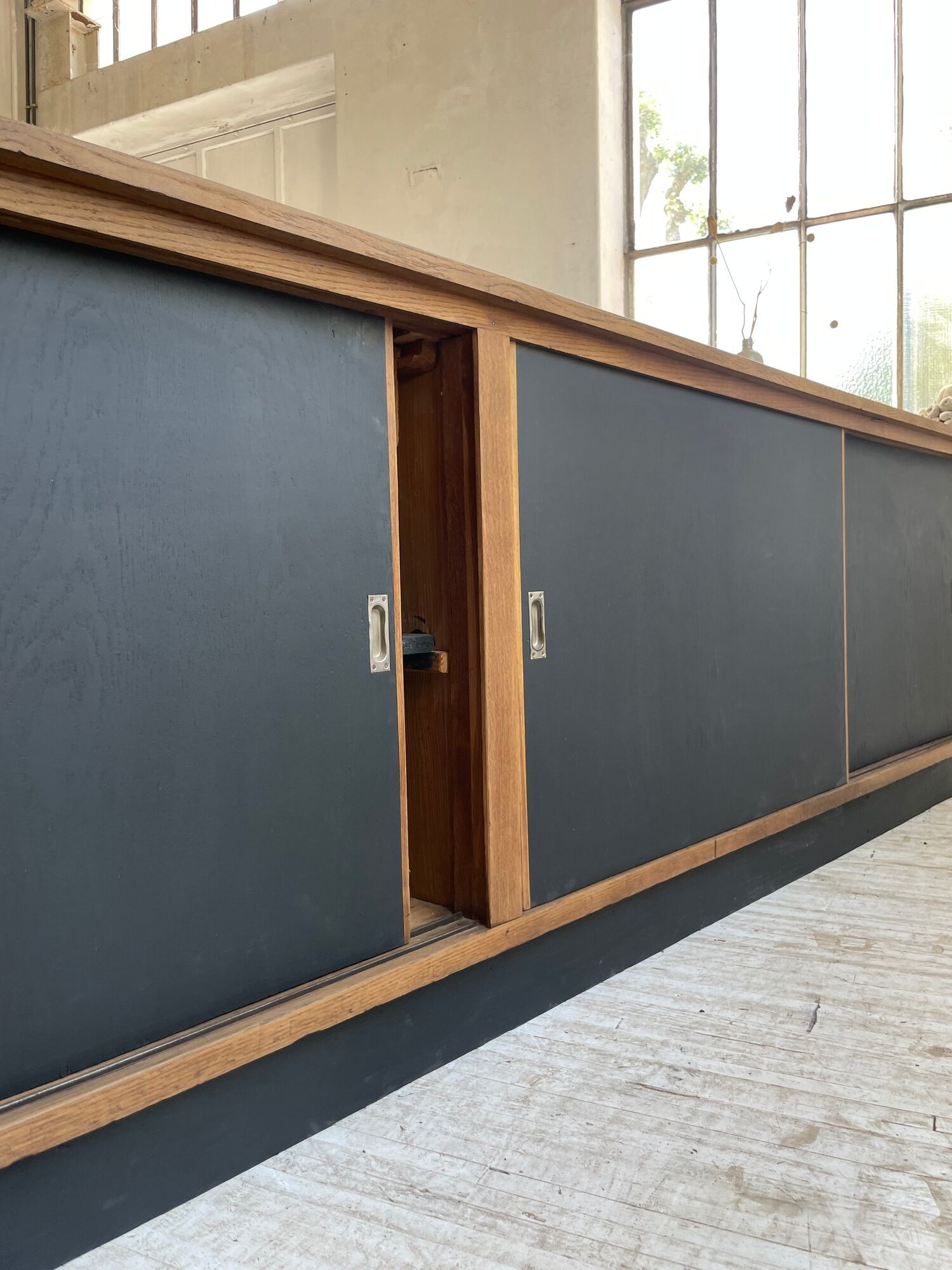 Two-sided counter sliding doors oak XXL 4m enfilade