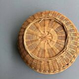 Round wicker basket