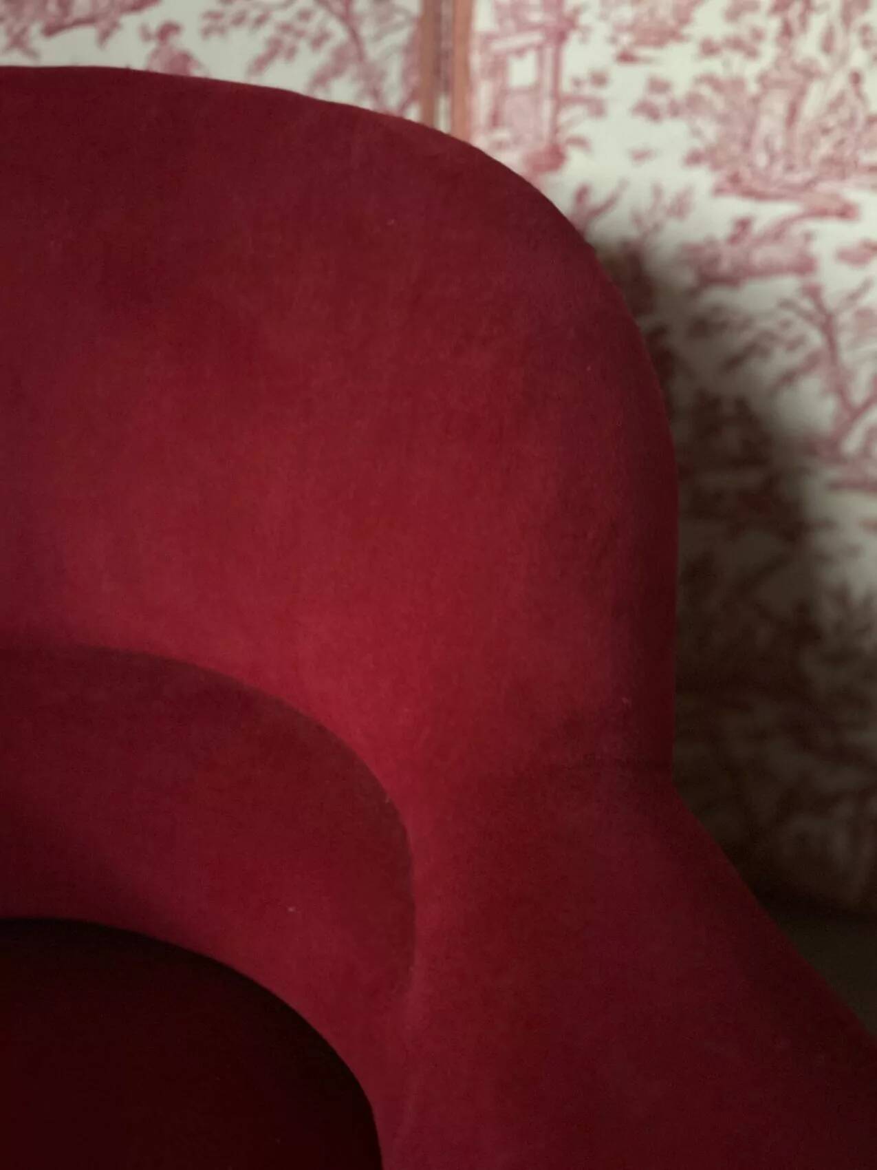 Napoleon III crapaud armchair in deep burgundy velvet