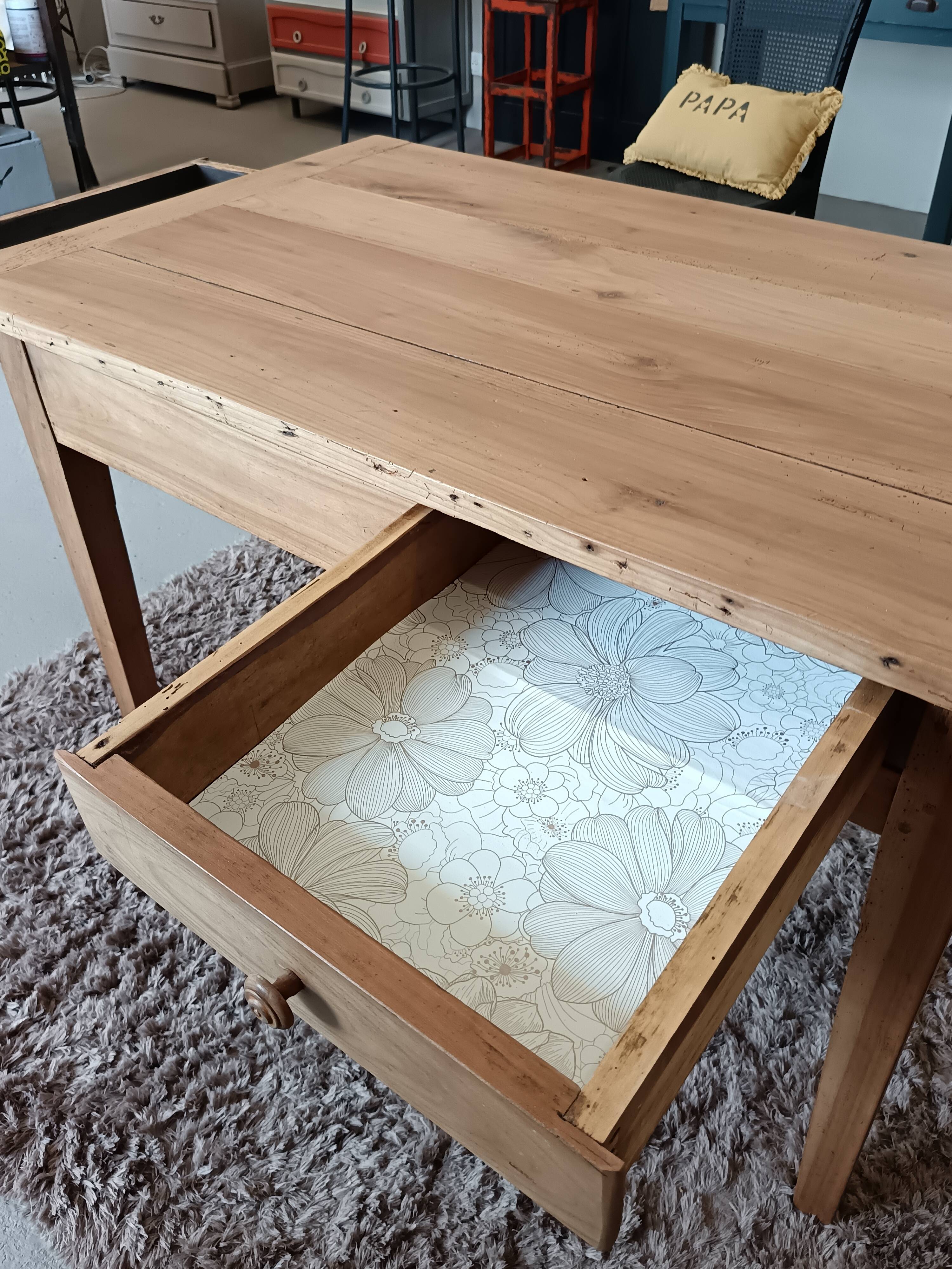 Beautiful farmhouse table - desk