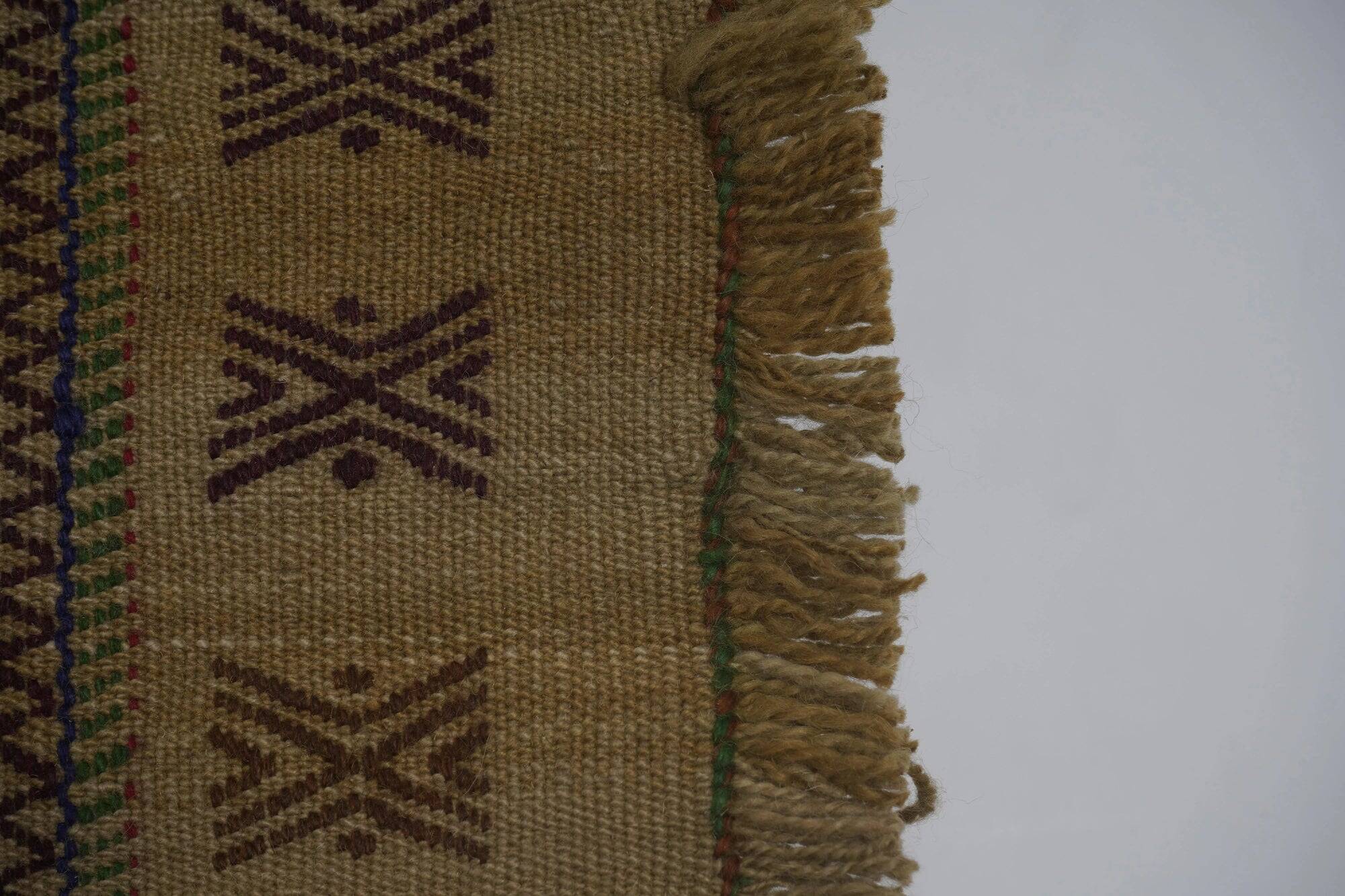 Vintage Turkish kilim, handwoven, 165x217 cm.