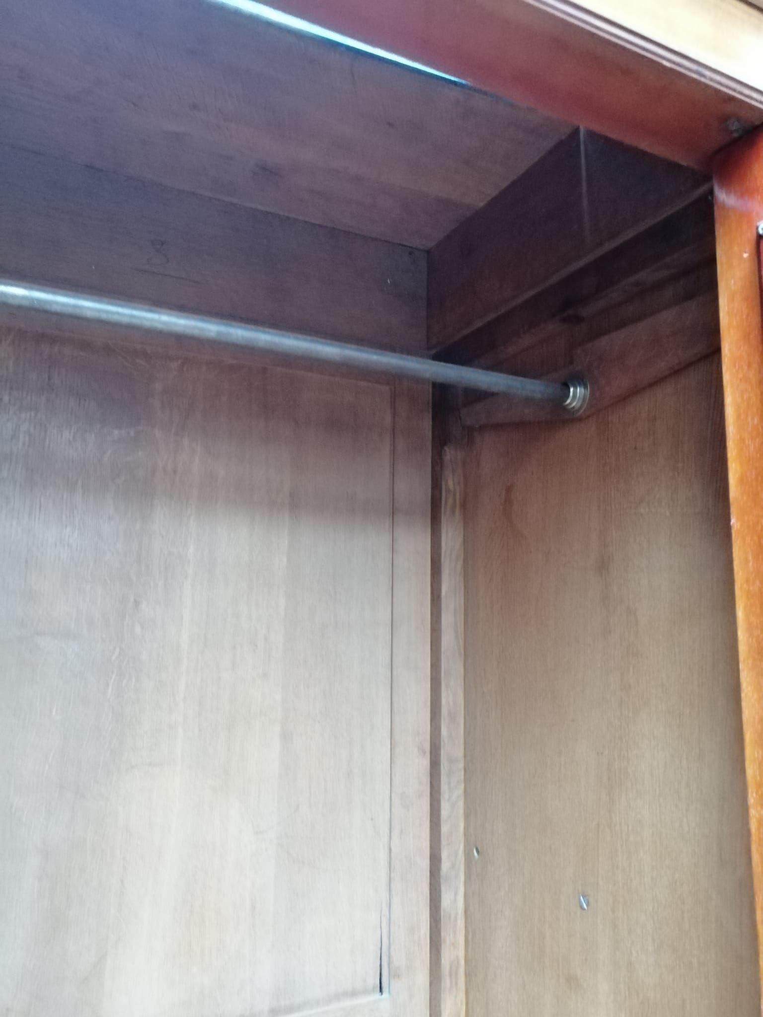 Wardrobe Rosel Manufacturer Brussels