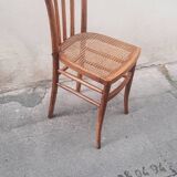 Chaise bistrot en bois et cannage