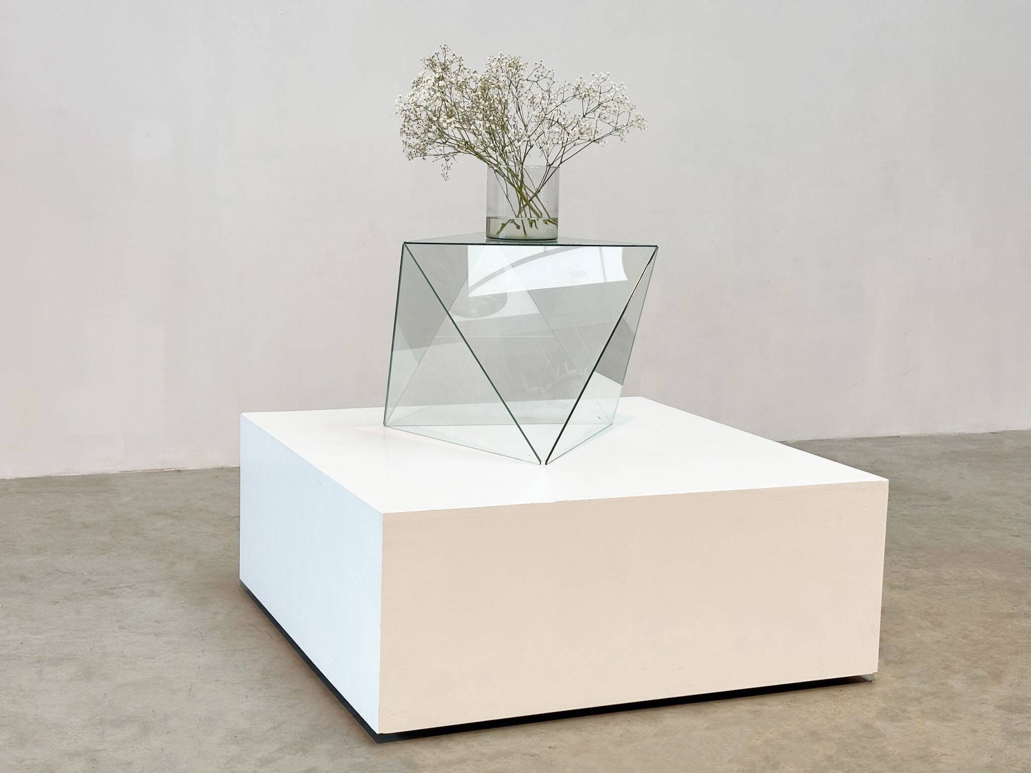 Table d'appoint ou table basse en verre
