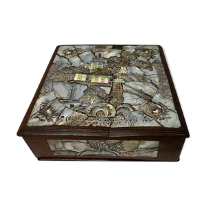 Coffret carré en bois