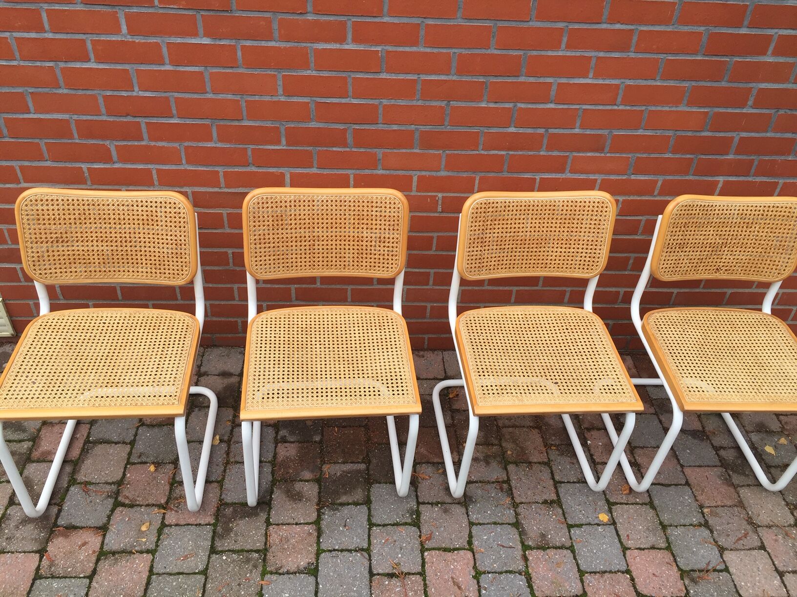 4 Wicker chairs