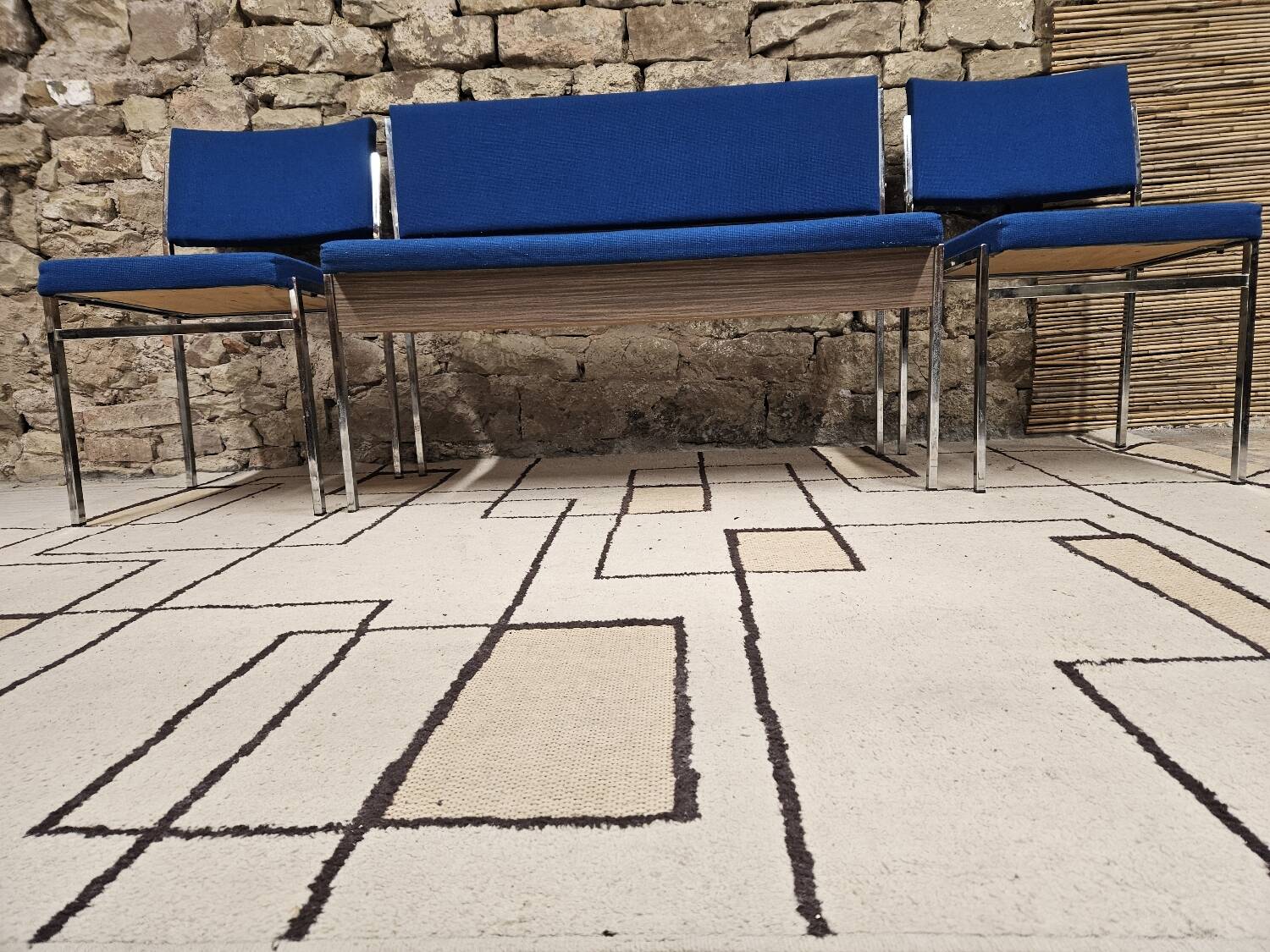 Bench and its two vintage chairs 1970