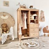 Asymmetrical Parisian wardrobe