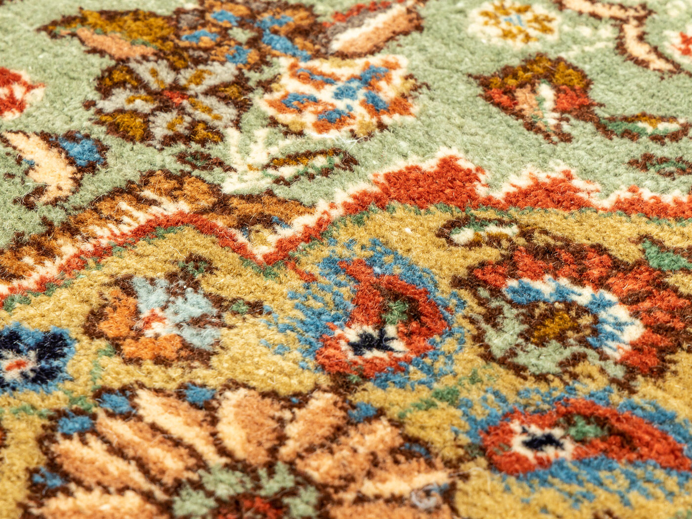 1960s kashmar carpet, 255 x 335
