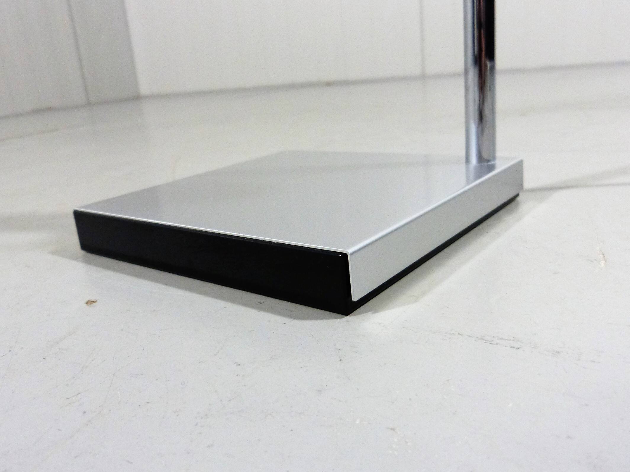 Lampe de bureau Halo 250 par Baltensweiler, Suisse