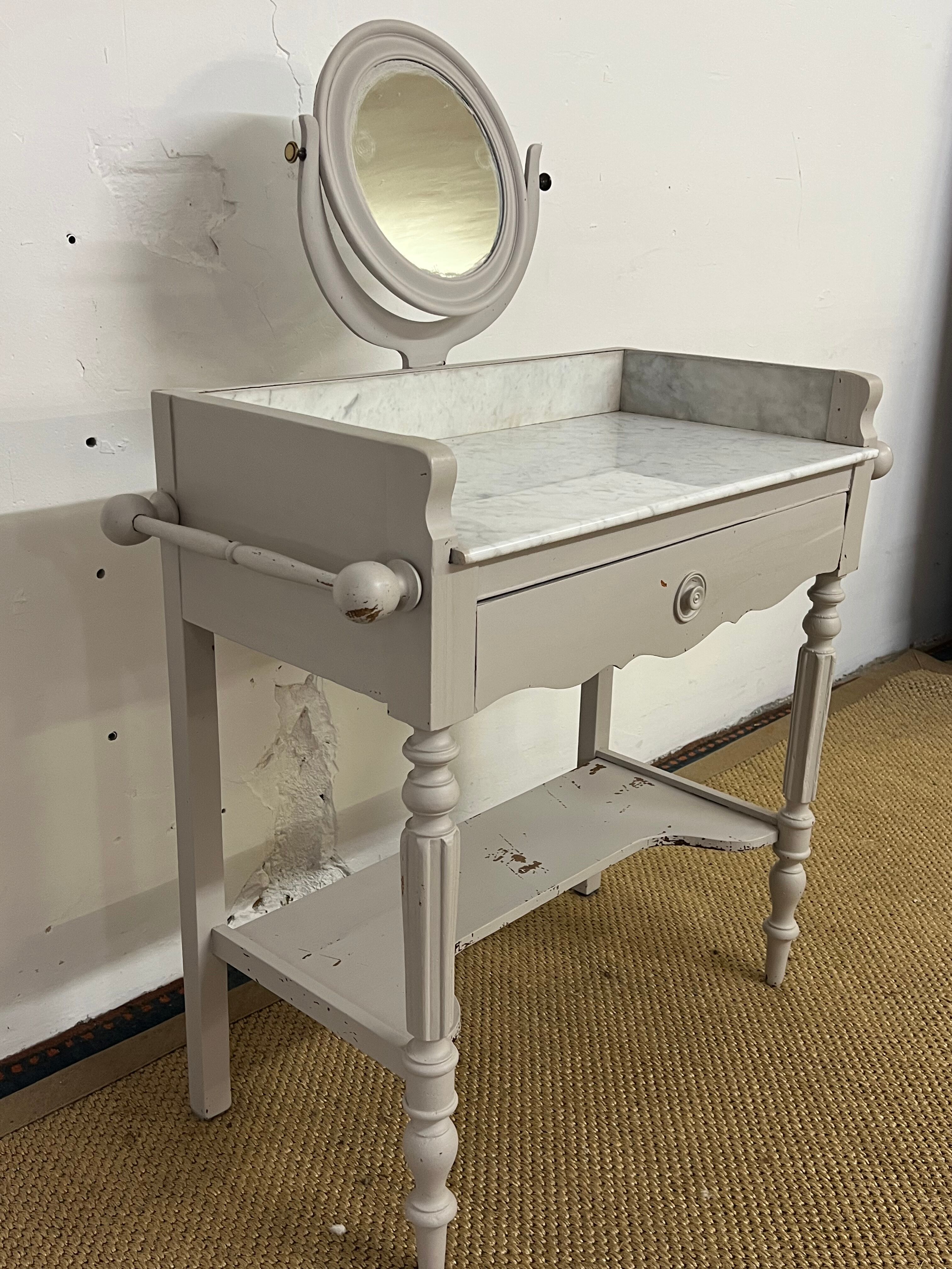 Hairdresser Louis Philippe