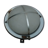 Applique en fonte émaillée blanche bordure bleue diamètre 30cm.