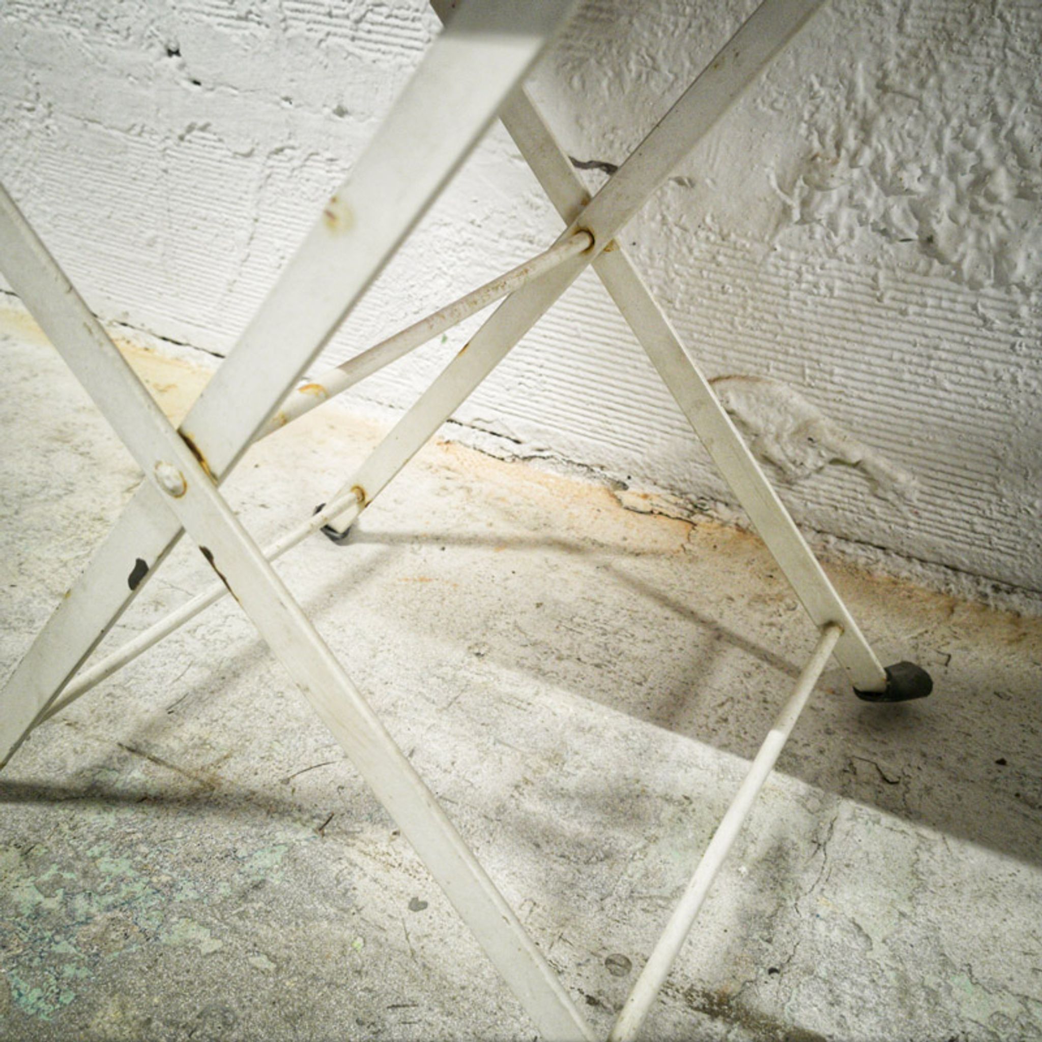 Table d'apoint enfant