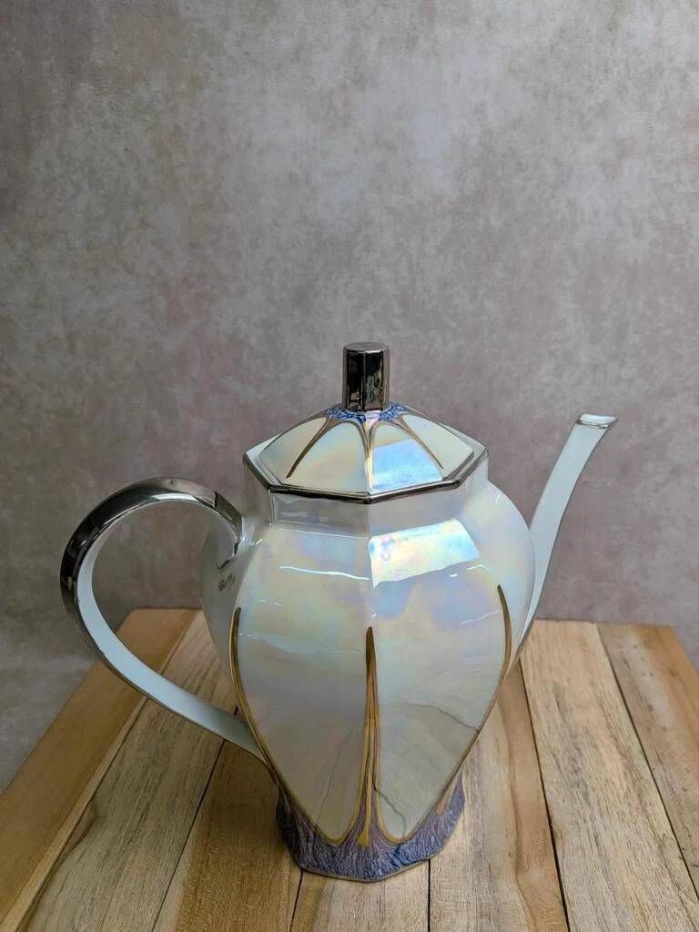 Art Deco coffee service Limoges Unique signed Pailles – 27 pieces in iridescent porcelain