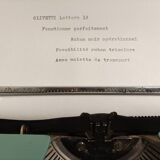 Machine à écrire Olivetti Lettera 32