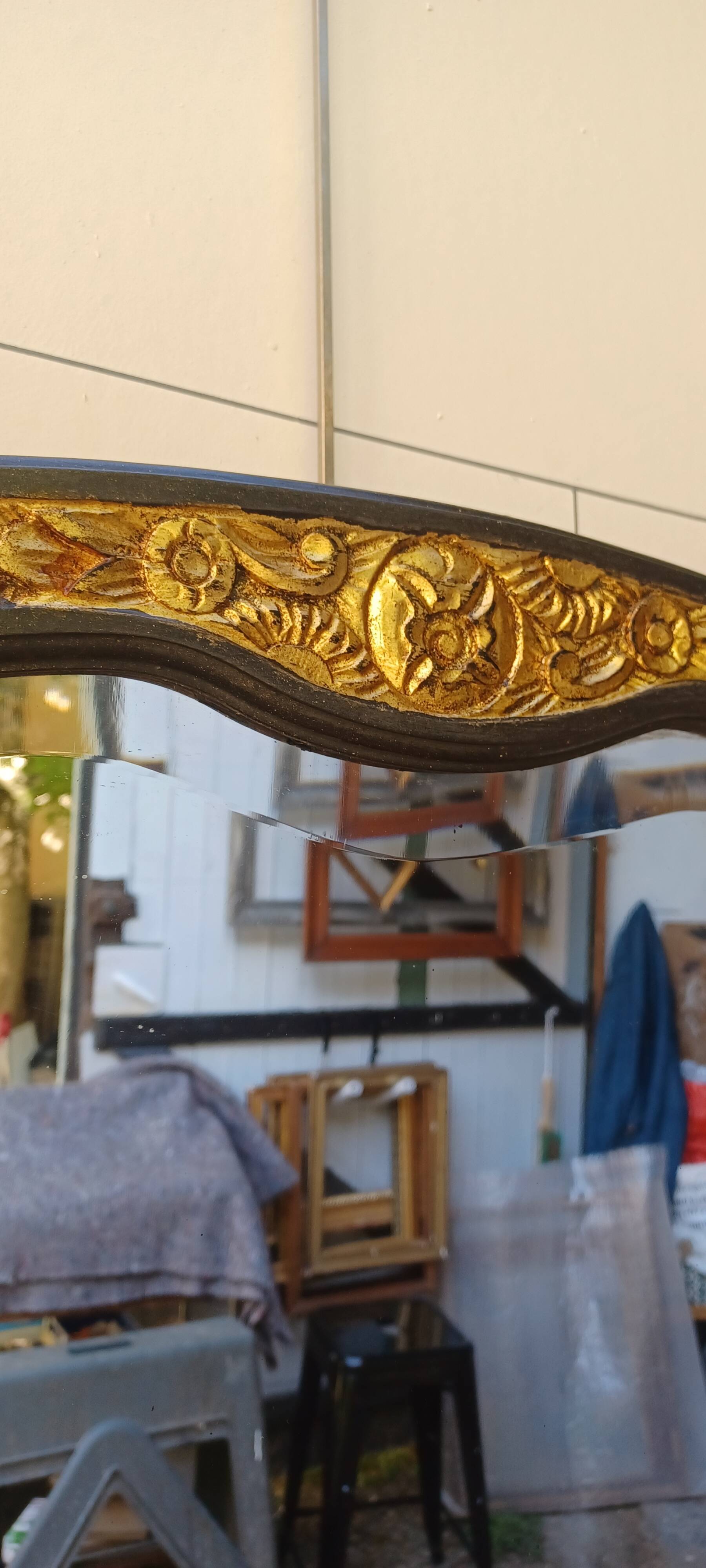 ART DECO BLACK AND GOLD MIRROR (1925-1945)