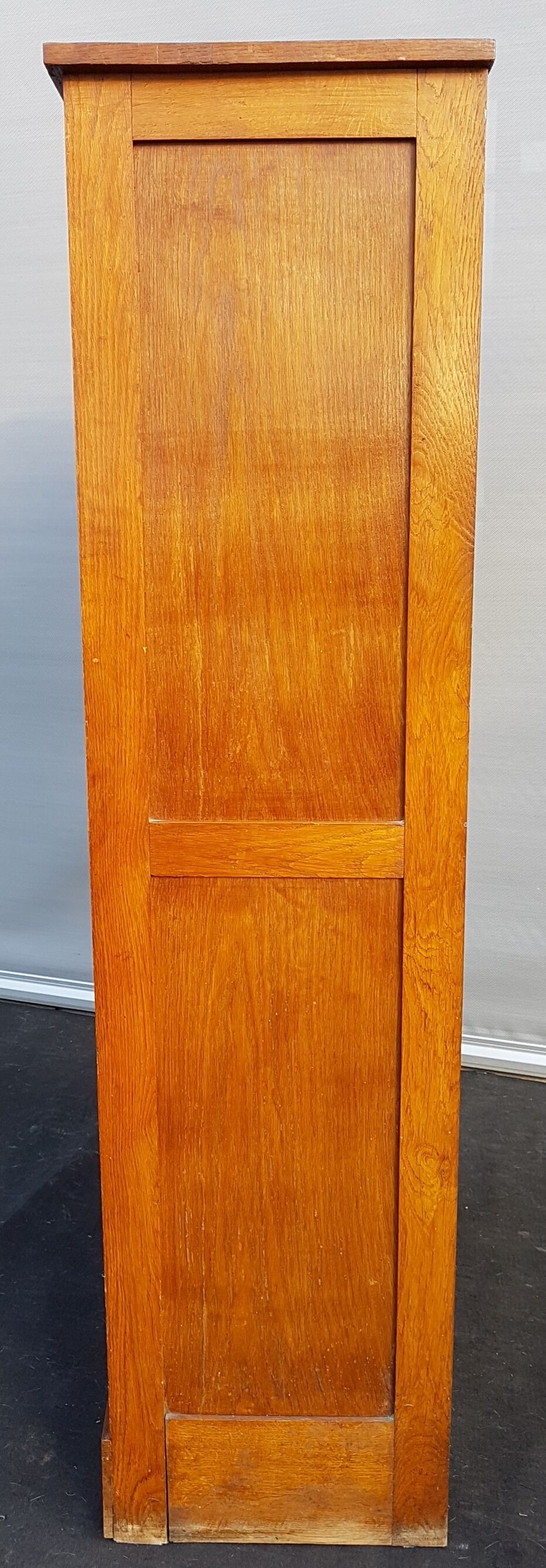 Furniture with double curtain columns 1930