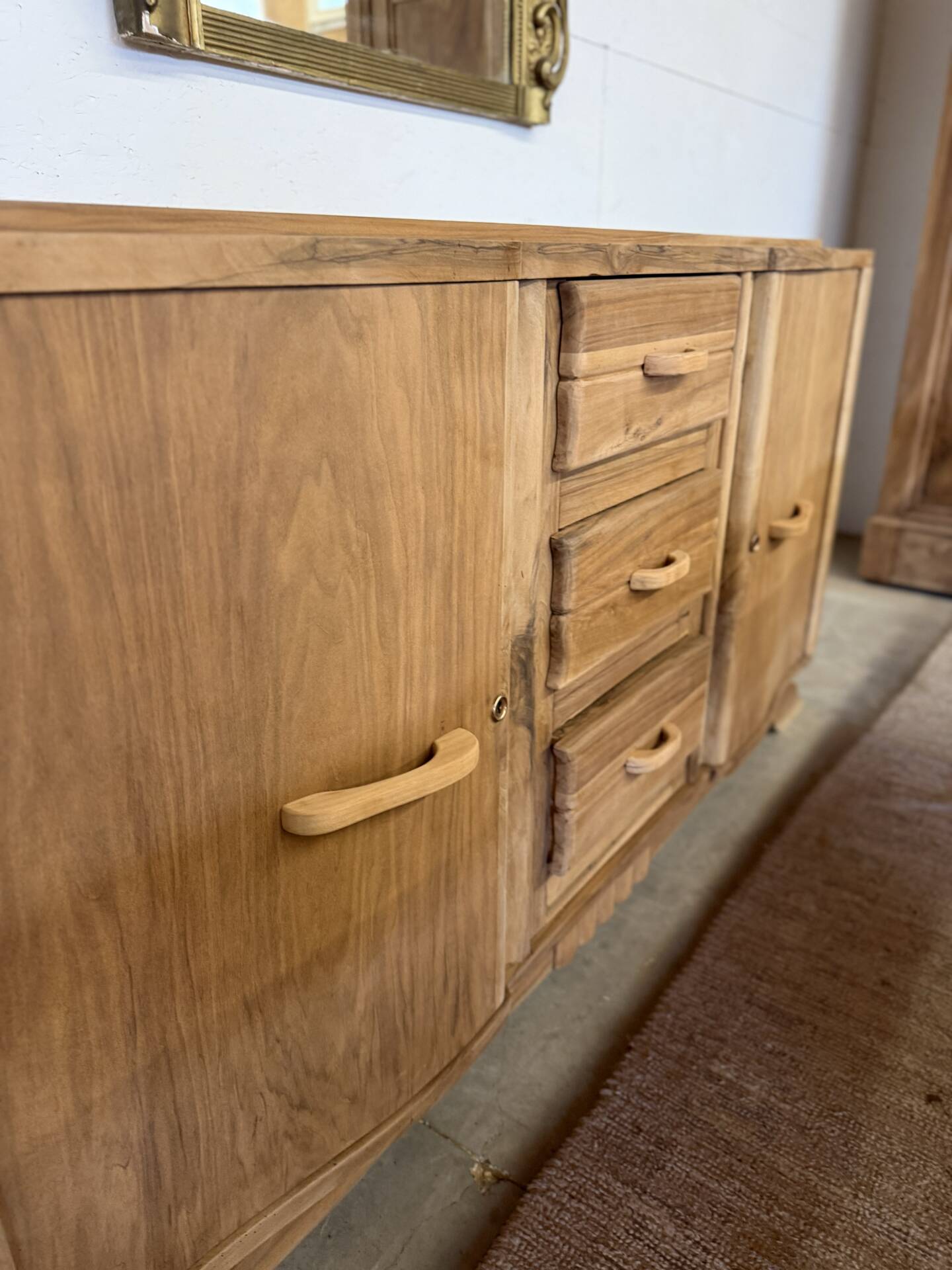 Buffet art deco en noyer