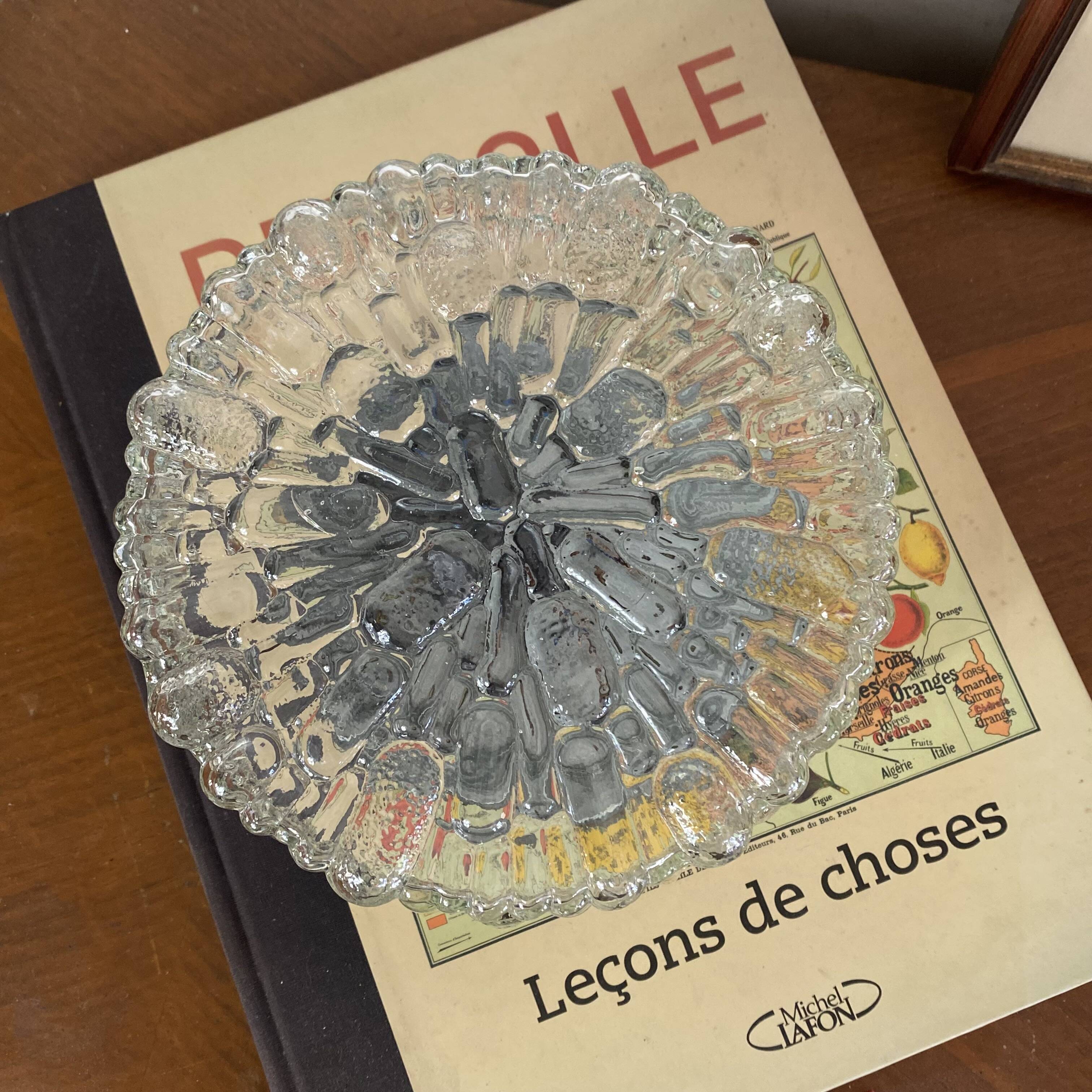 Round wall-mounted ceiling light, transparent moulded glass, vintage fixture.