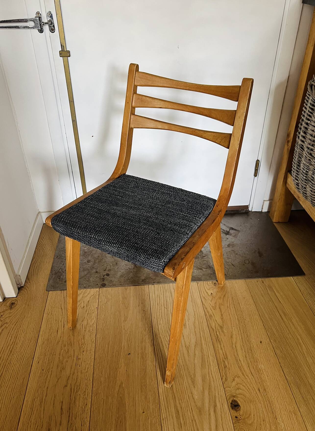 (Lot) 3 Compass Leg Chairs 1960s Scandinavian