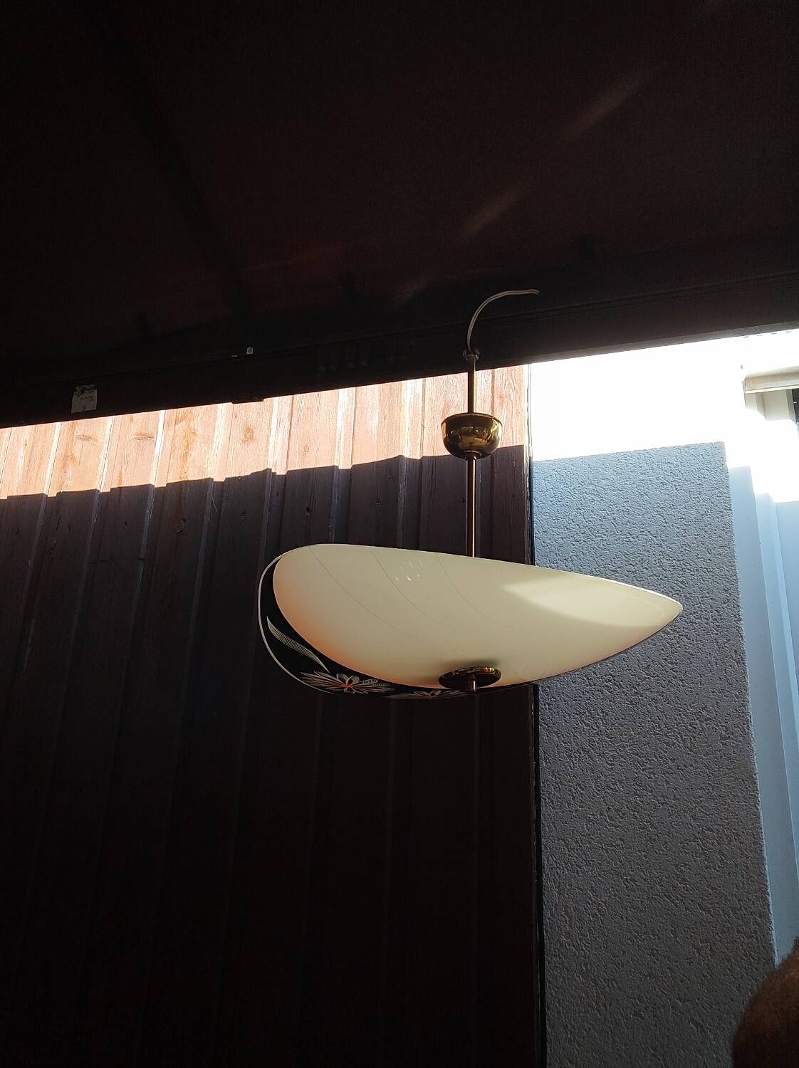 Suspension en verre peint