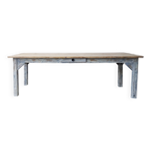 Farm table