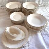 Service of 53 pieces of plates and dishes by Villeroy & Boch in cream and gold, model Saar.