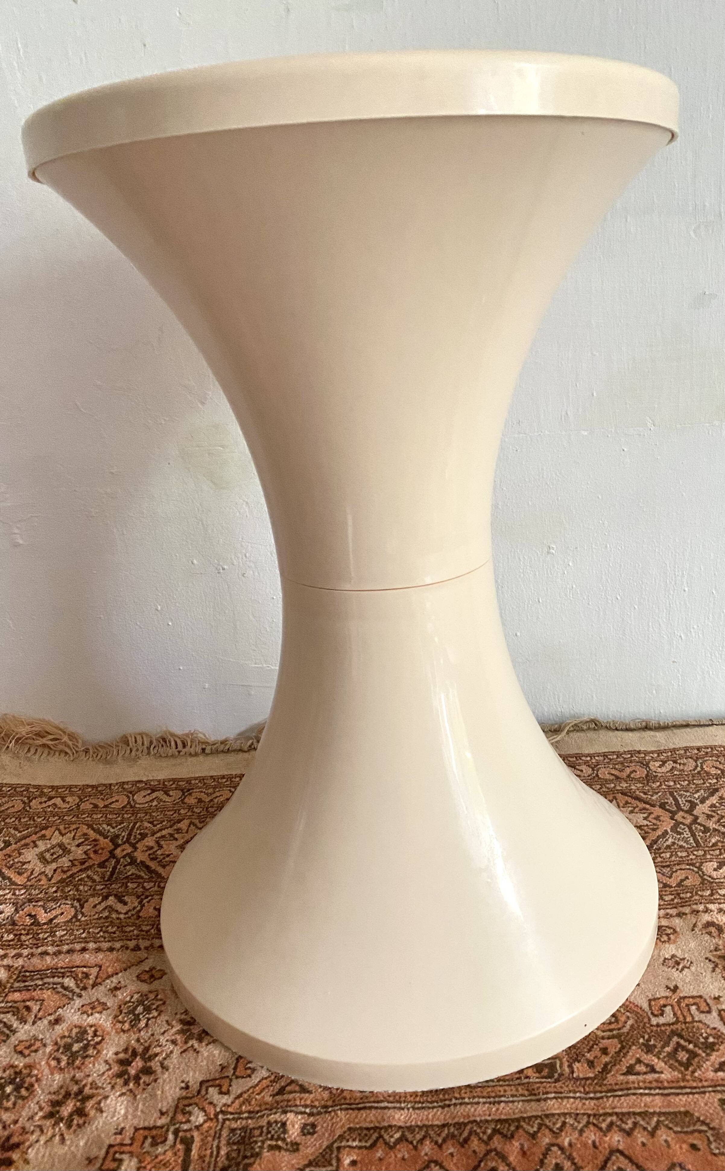 Vintage tam tam Stamp stool