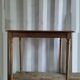 Table en bois massif d'internat ancien vintage brocanteespritdantan