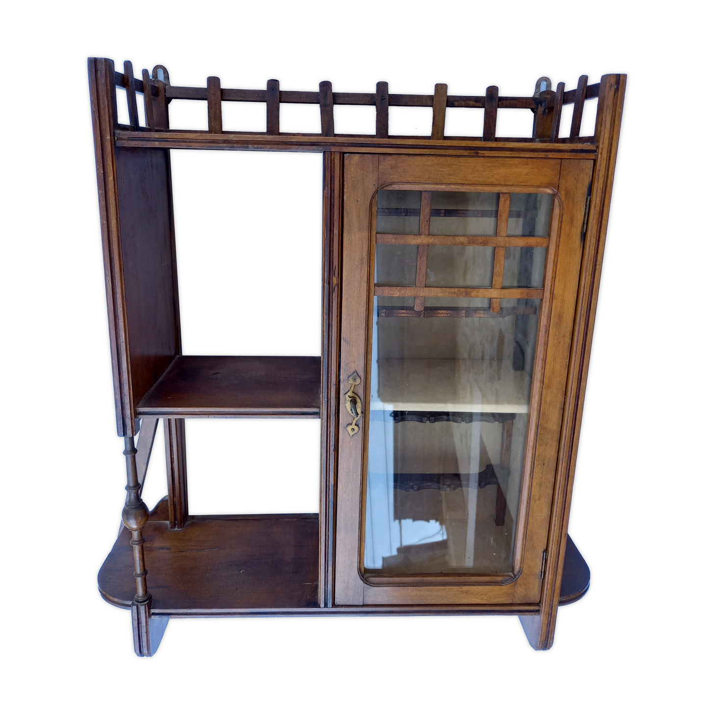 Piece of furniture to hang