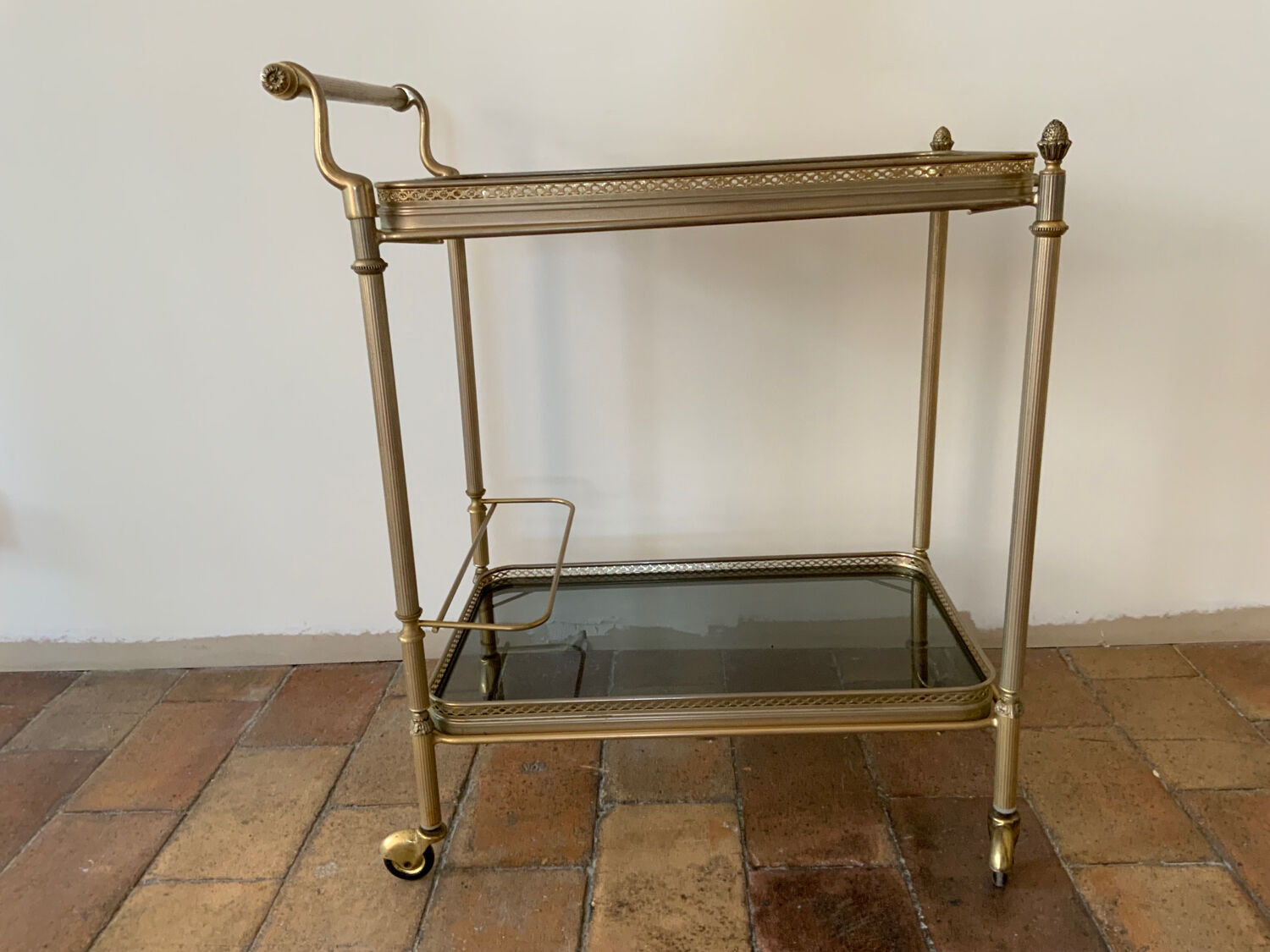 Desserte verre et laiton