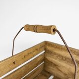 Caisse à claire-voie et à anse rétro
