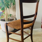 Louis Philippe straw chair from the 19th century in solid walnut, dowelled.