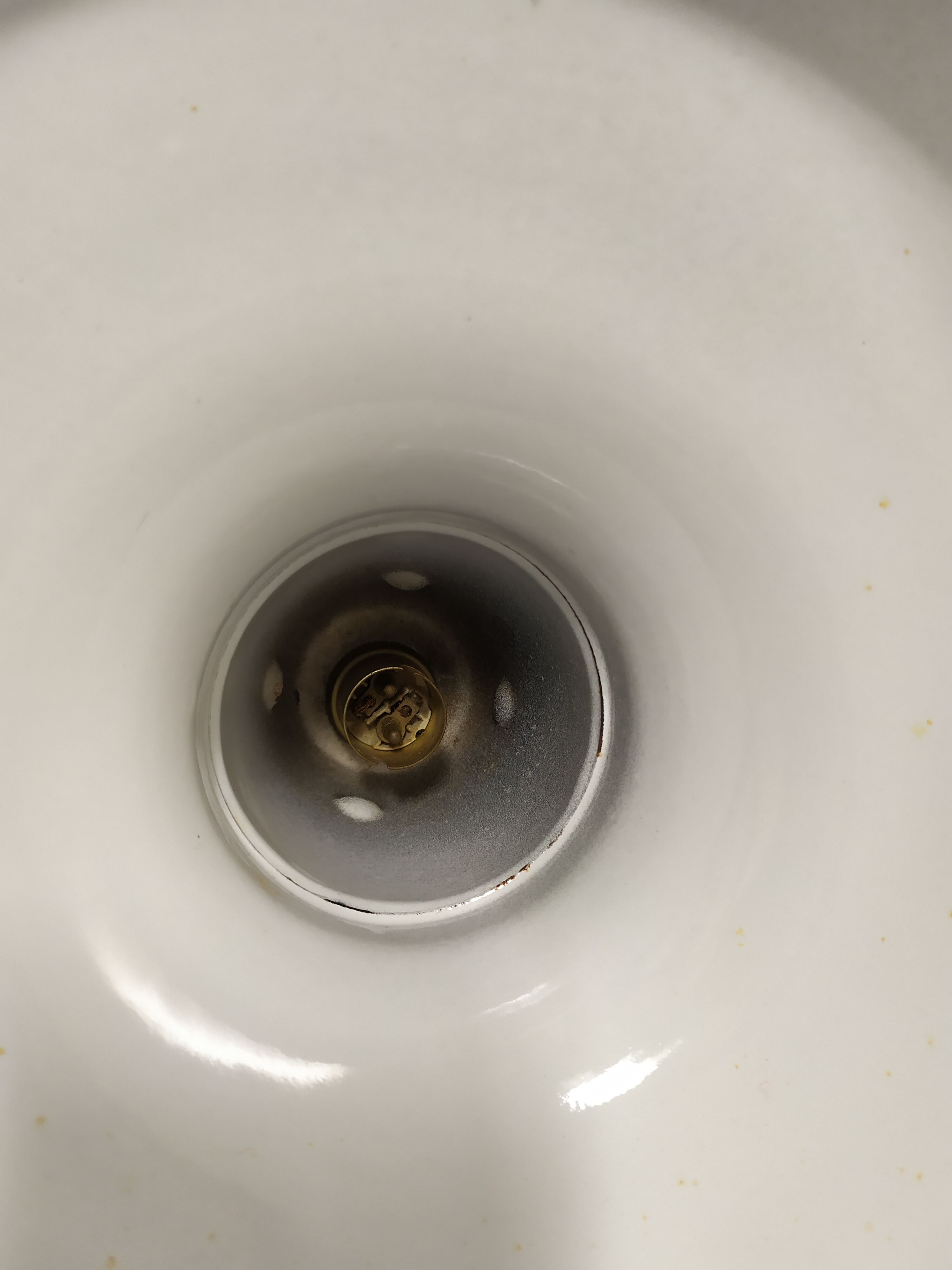 Suspension industrielle en tôle émaillée
