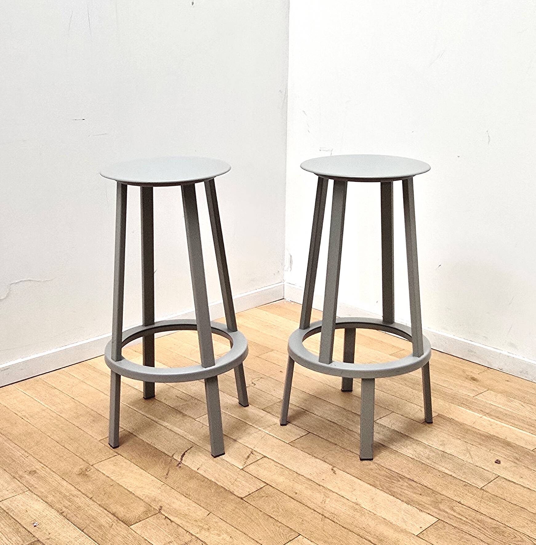 Paire de tabourets Revolver, Hay