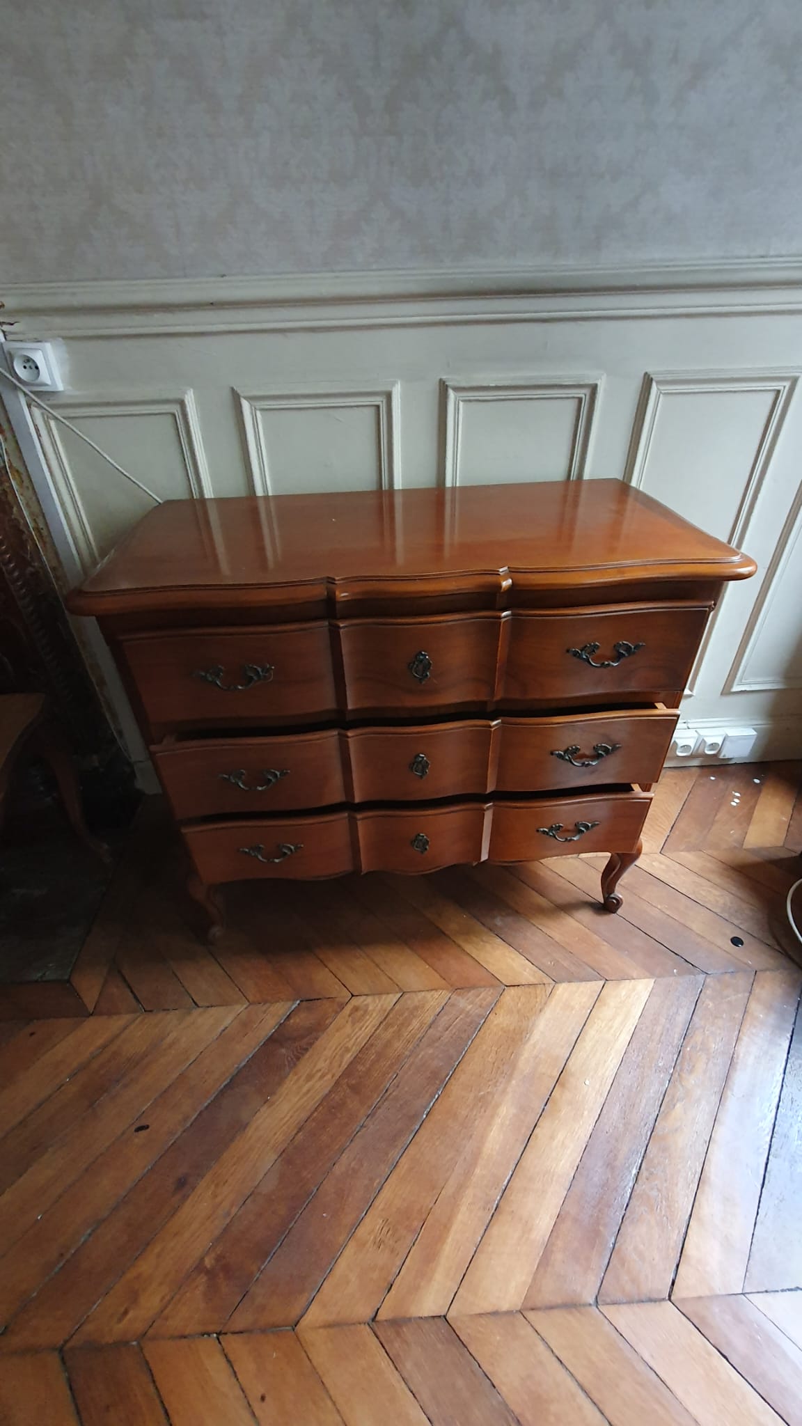 Crossbow chest of drawers 3 drawers