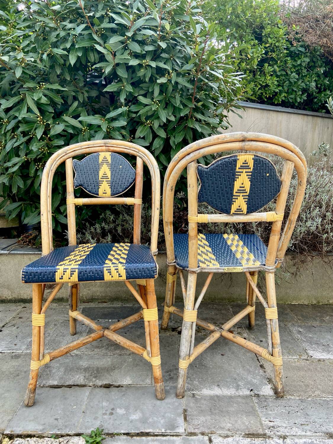 Six "Maison Drucker" chairs in rattan and satin fibers.