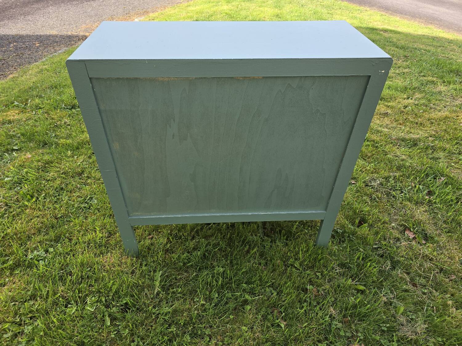 Vintage painted chest of drawers
