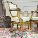 Paire de fauteuils en bois doré de style louis xvi xix eme siècle