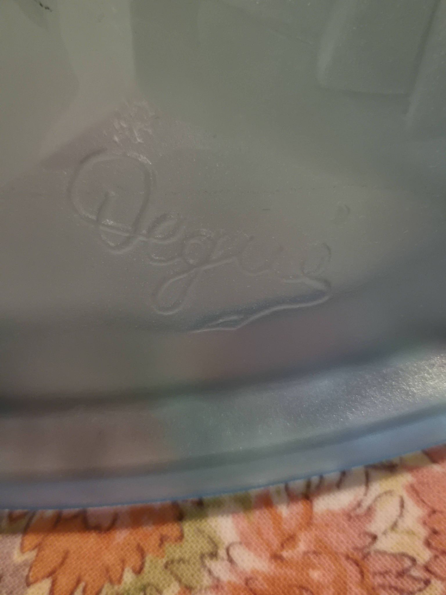 Art Deco ceiling light in pressed glass signed Degué – Ø 35 cm
