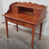 Solid wood stepped office
